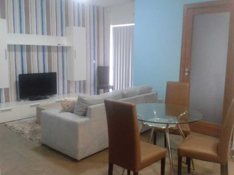 Gzira Strand Suites By Neu Collective מראה חיצוני תמונה