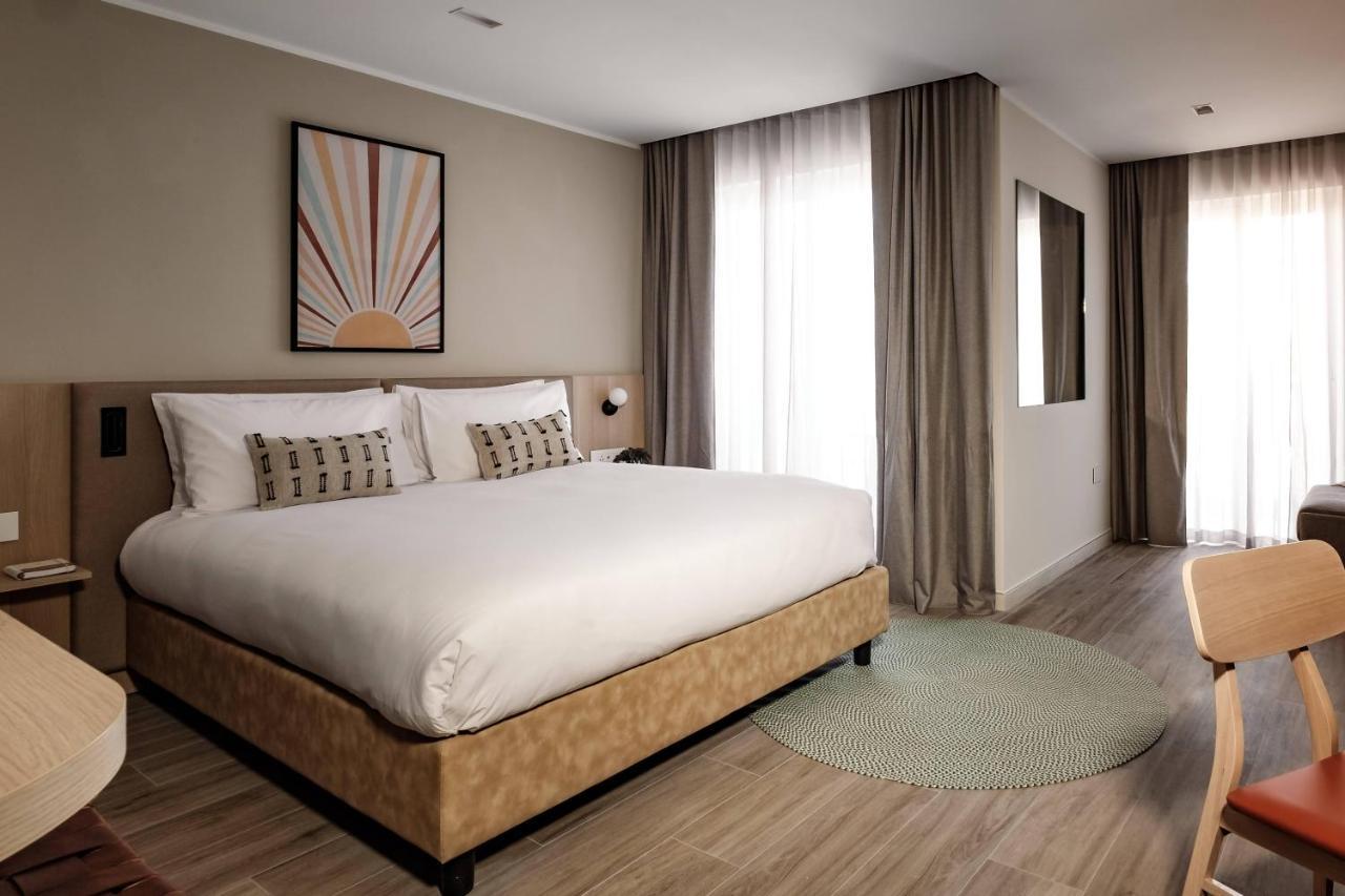 Gzira Strand Suites By Neu Collective מראה חיצוני תמונה