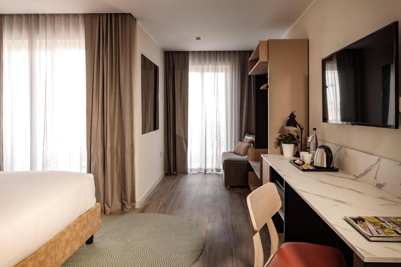 Gzira Strand Suites By Neu Collective מראה חיצוני תמונה