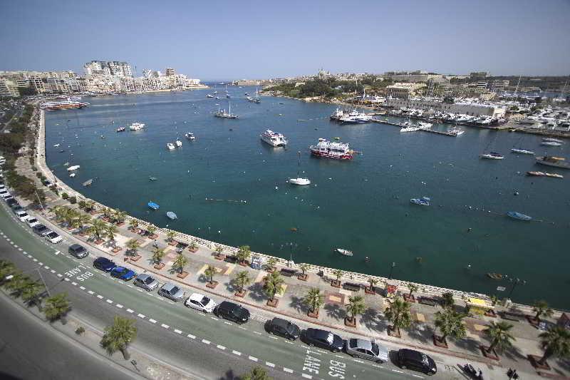 Gzira Strand Suites By Neu Collective מראה חיצוני תמונה