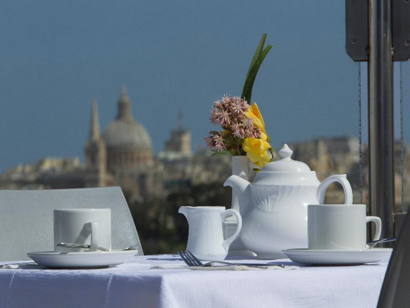 Gzira Strand Suites By Neu Collective מראה חיצוני תמונה