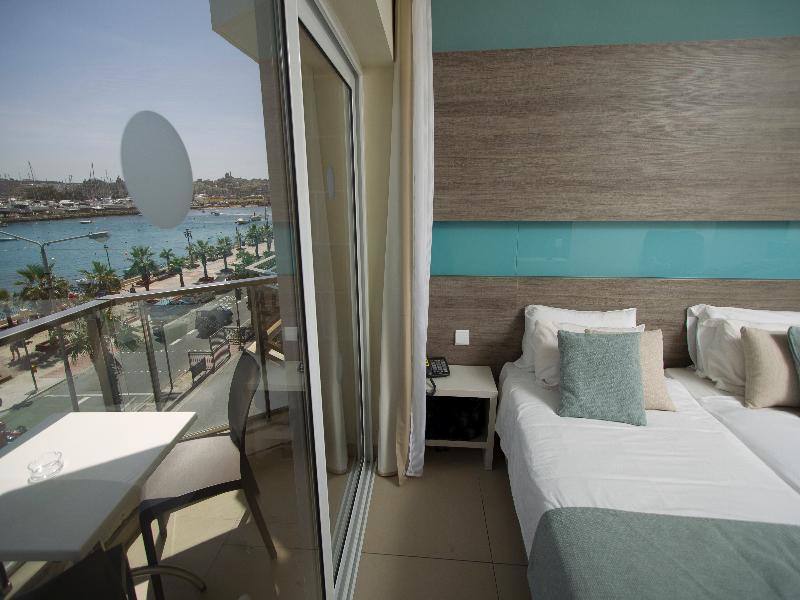 Gzira Strand Suites By Neu Collective מראה חיצוני תמונה
